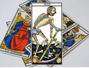 Cartes De Tarot De Voyance Et Carte De La Mort Photo stock - Image