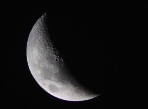 Quelle énergie pour le dernier croissant de lune ?