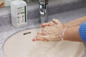 Comment faire son gel contre le coronavirus?